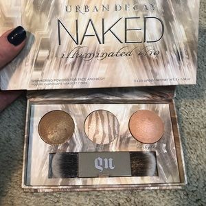 Urban decay brand new illuminated trio